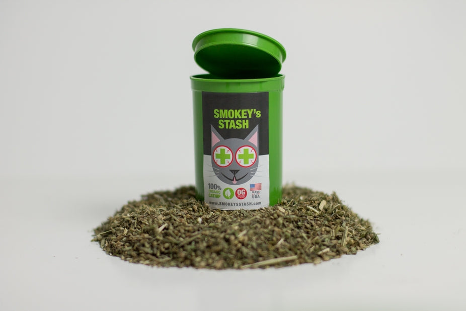 Smokey's Stash Organic Catnip Og Puss Pop Top