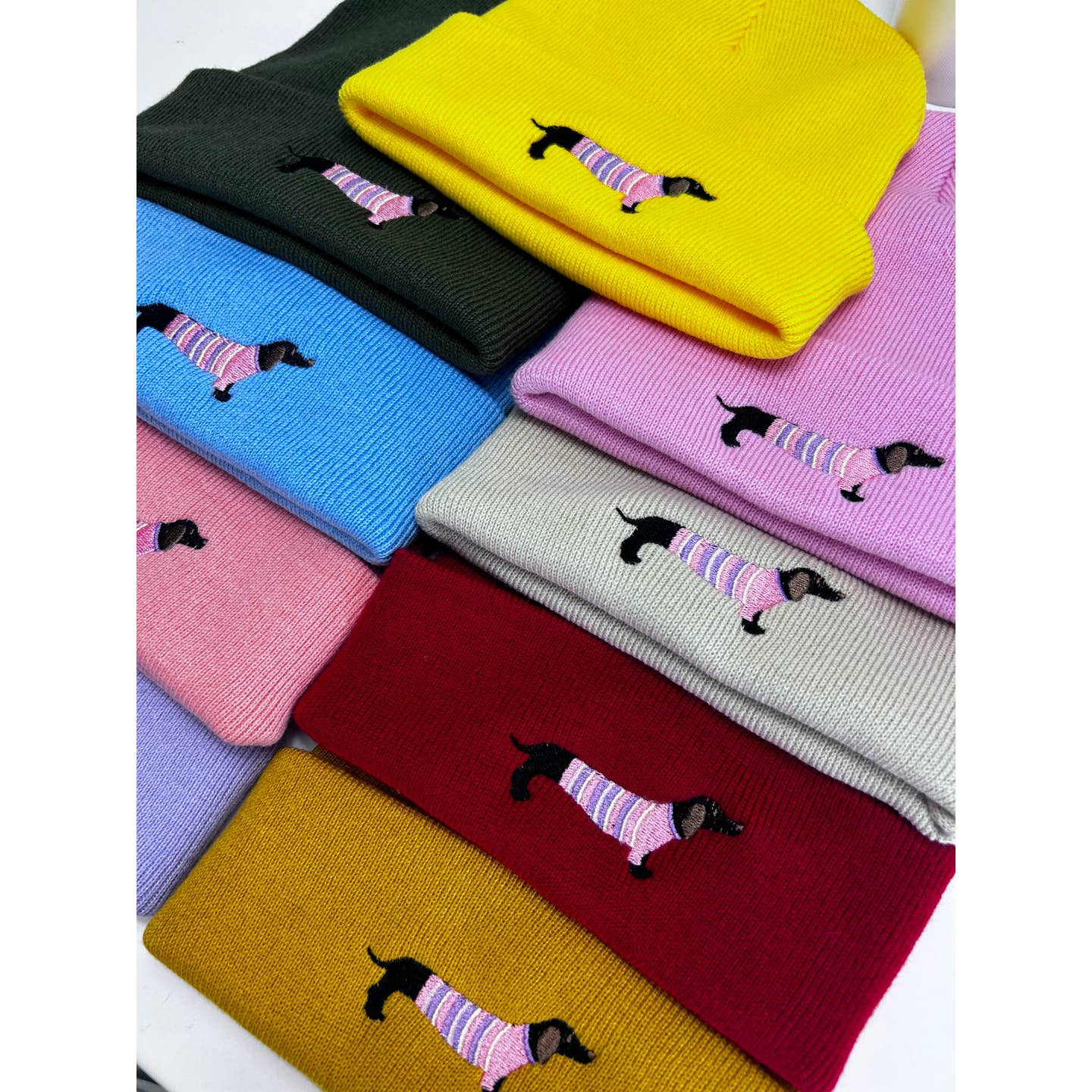 Dachshund Dog Embroidered Beanie Hat - Lavender