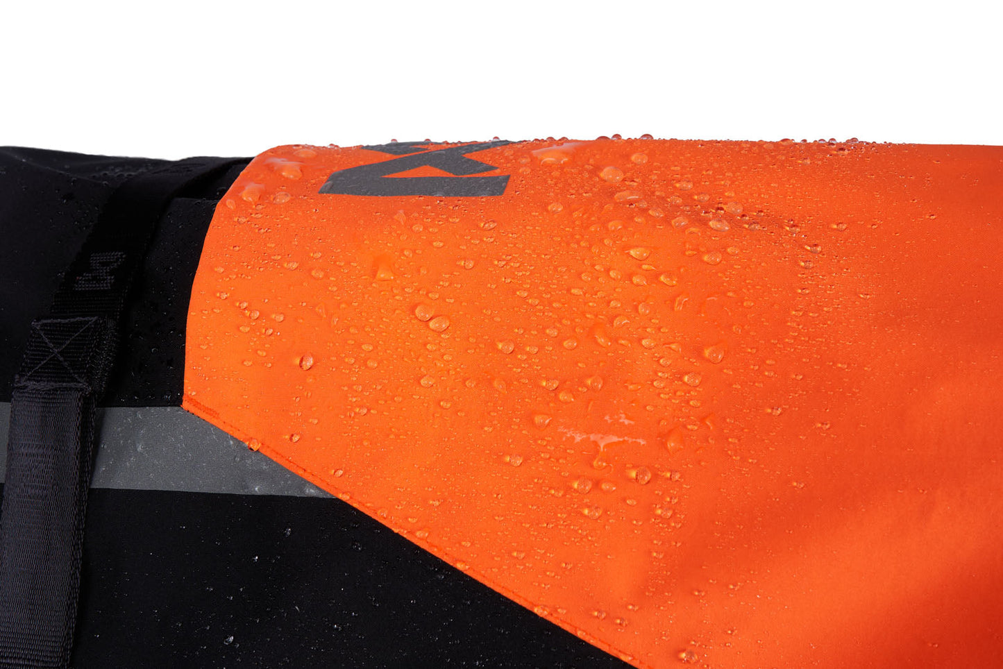 Fjord raincoat 2.0 - Black & Orange